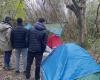 En el norte de Francia, los exiliados demuestran su deseo de cruzar el Canal de la Mancha