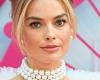 Margot Robbie revela su cuerpo posparto a un mes de dar a luz, y (todavía) provoca reacciones