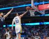 Los Warriors derrotan a los Mavericks en una reñida contienda