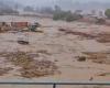 Pánico total en Benamargosa (Málaga) tras el desbordamiento de la presa y del río: “¡No os acerquéis!”