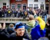 La policía interviene en la protesta de Zwarte Piet en Holanda