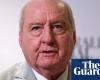 Alan Jones arrestado en medio de una investigación policial de Nueva Gales del Sur sobre presuntas agresiones indecentes | Alan Jones