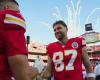 El atuendo previo al juego de Travis Kelce para el enfrentamiento Chiefs-Bills dejó a los fanáticos desconcertados