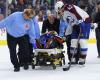 Liga Nacional de Hockey | El árbitro Mitch Dunning es evacuado tras una violenta colisión