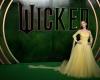 Ariana Grande ve la vida de amarillo con Ralph Lauren para “Wicked”