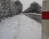 DIRECTO: varios centímetros de nieve en el Canal de la Mancha, tráfico complicado en las carreteras