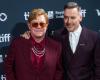 Elton John fracasa en Broadway… Matthew McConaughey hace una apuesta arriesgada y gana…