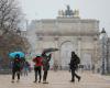 Los parisinos se abrigan ante la llegada del invierno a la capital francesa