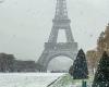 Nieve en París: la Torre Eiffel cerrada hasta el viernes por la tarde