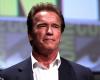 El campeón de culturismo Arnold Schwarzenegger comparte sus consejos para mantenerse activo