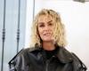 Laeticia Hallyday: ¡recibe una bala perdida en Quelle époque!, pequeña sonrisa de Léa Salamé