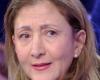 “Fue un mes después de mi captura”: entre lágrimas, la ex rehén Ingrid Betancourt cuenta en “Face à Hanouna” cómo se enteró de la muerte de su padre