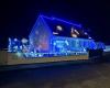 En Cotentin, Irène y Guy “hacen feliz a la gente” con su casa iluminada para Navidad