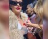 “Es icónico”: Mariah Carey dedica… el pecho de Rihanna