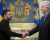 Volodymyr Zelensky anuncia haber recibido al director de la CIA, William Burns, en Kyiv