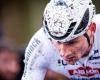 Aún lesionado, Mathieu van der Poel renuncia al Mundial en Dendermonde