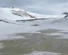 En el corazón del congelado lago Enigma de la Antártida, algo se escondía bajo 14 metros de hielo… hasta hoy